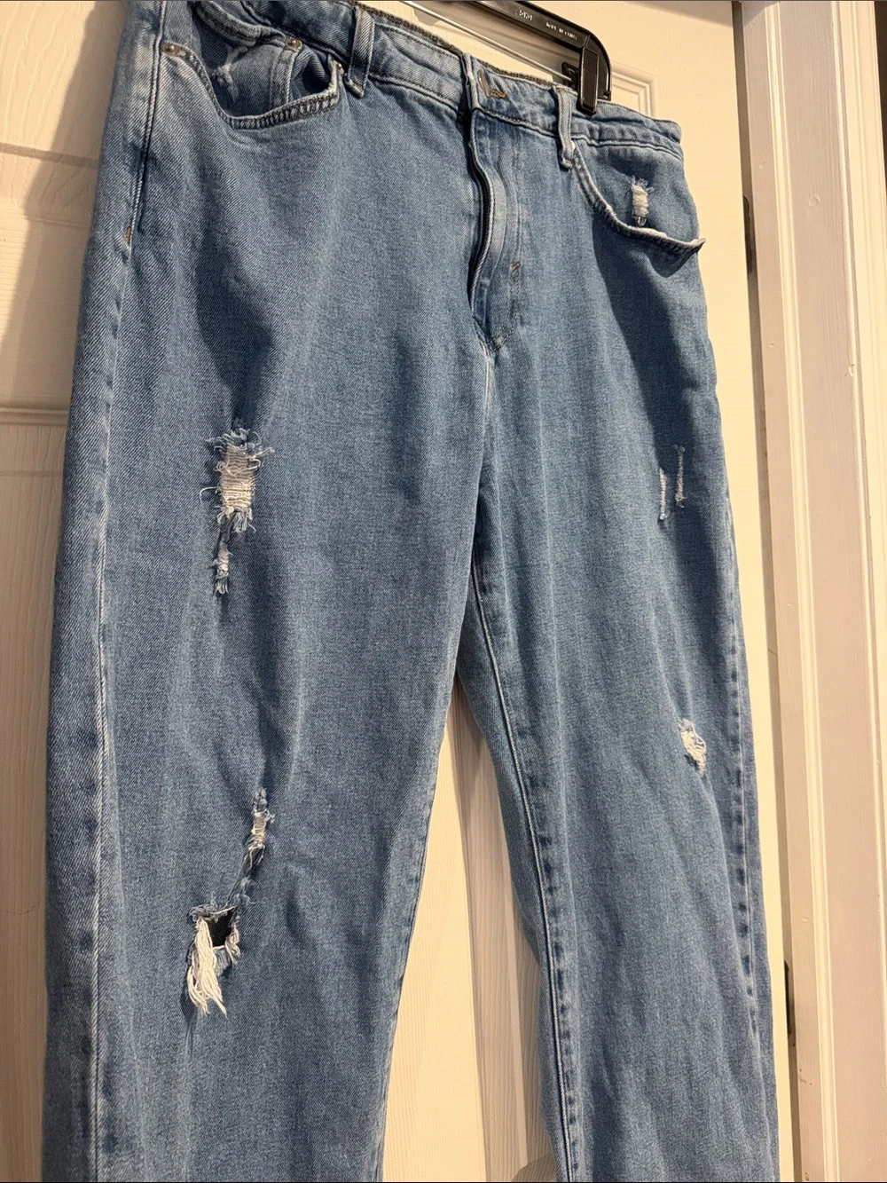 Men's Straight Light Blue Distressed Jeans